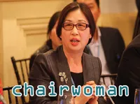 Ý nghĩa của từ vựng <b>chairwoman</b>