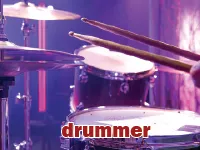 Định nghĩa của từ <b>drummer</b>