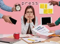 Định nghĩa của từ <b>press</b>