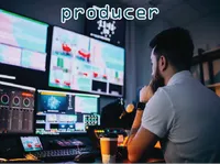 Định nghĩa của từ <b>producer</b>