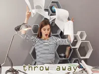 Định nghĩa của từ <b>throw away</b>