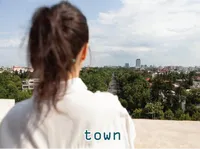 Định nghĩa của từ <b>town</b>